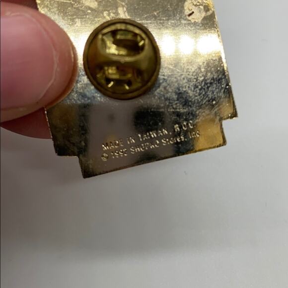 Vintage seal pin - Picture 3 of 4